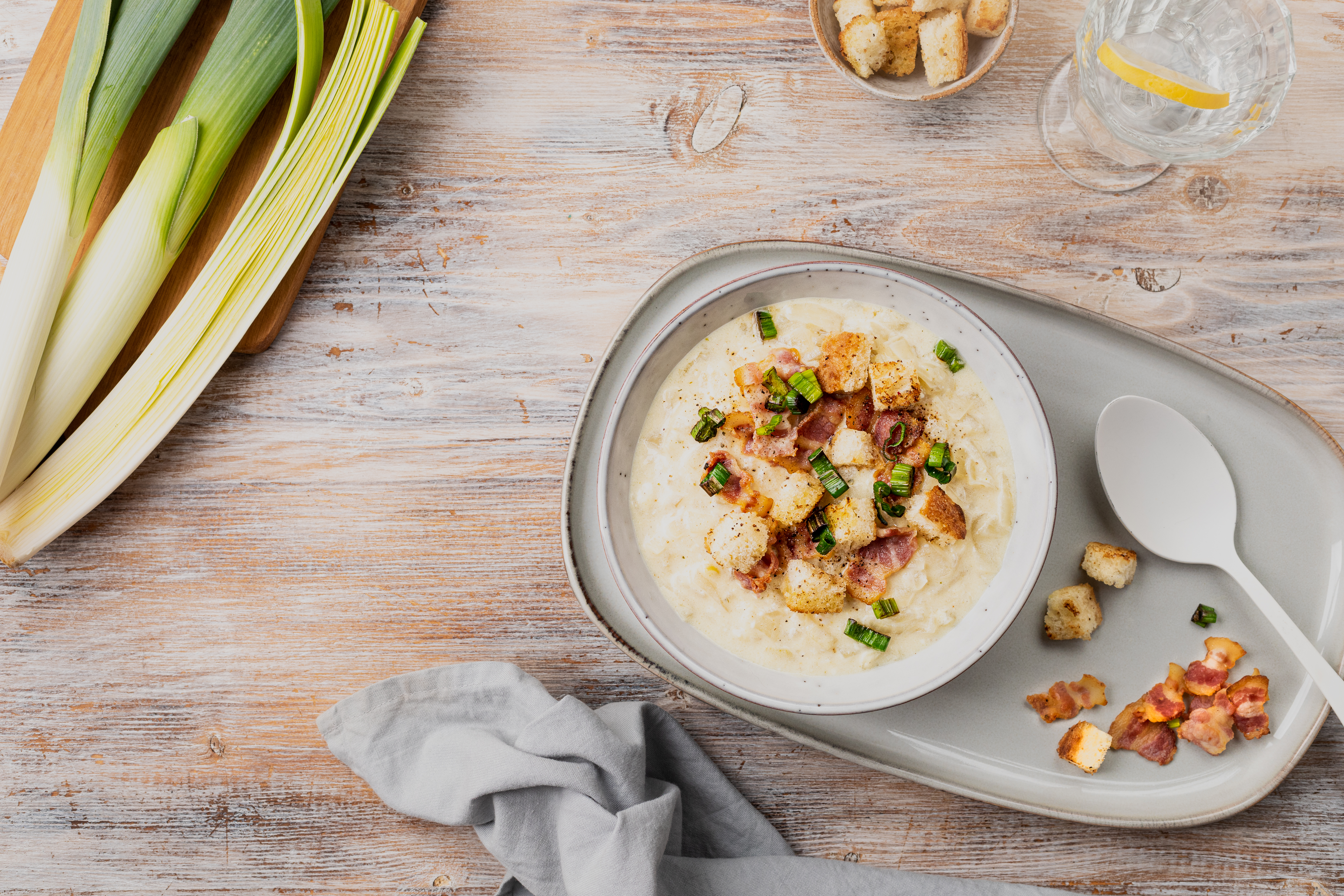 Canadian Potato & Bacon Soup